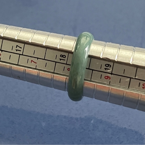 Guatemala Jade ring - Picture 7 of 8